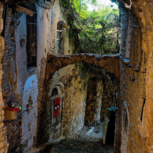 Bussano Vecchia Liguria