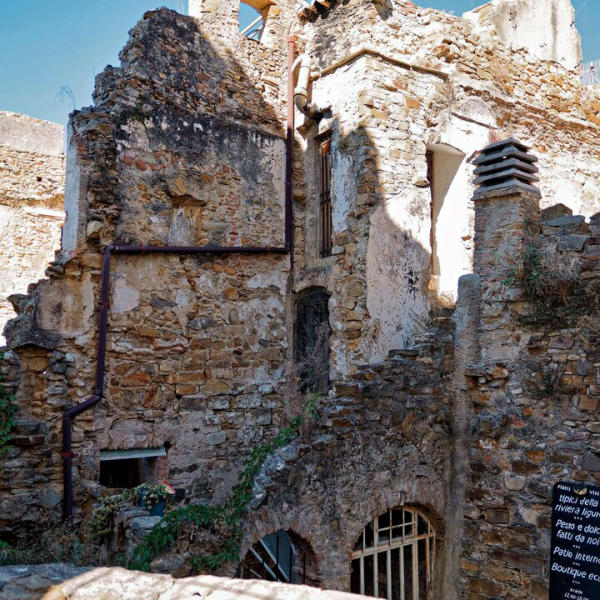 Bussano Vecchia Liguria