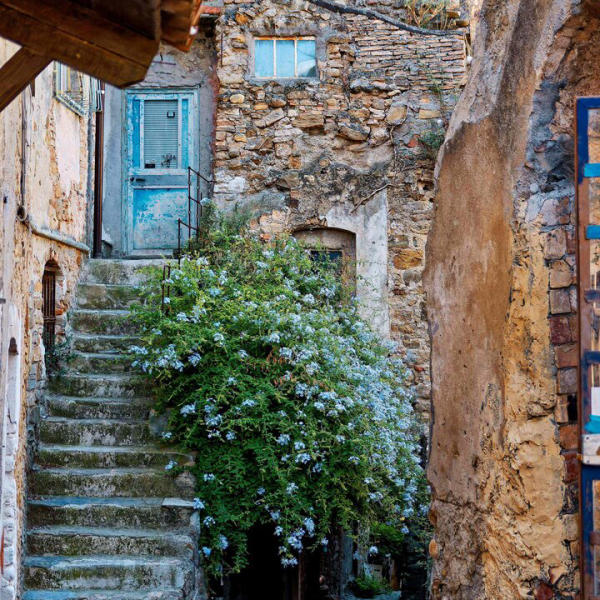 Bussano Vecchia Liguria